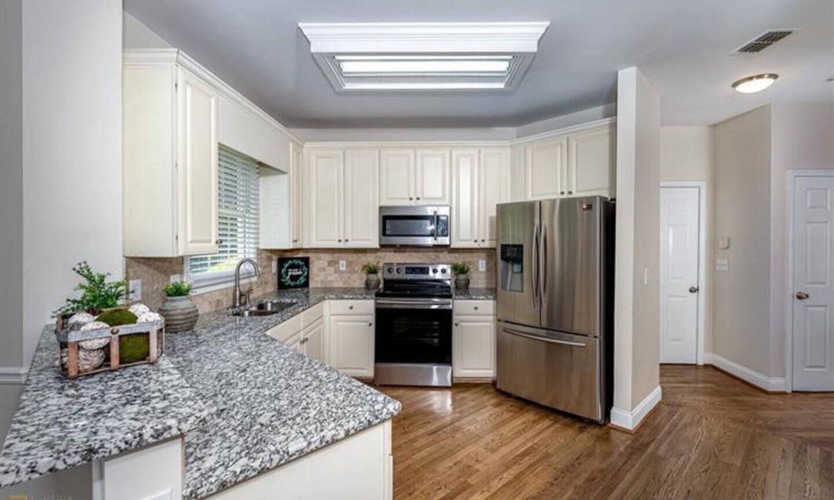 Jonesboro House | 4BR/2BA On The Green w/ Deck & Parking