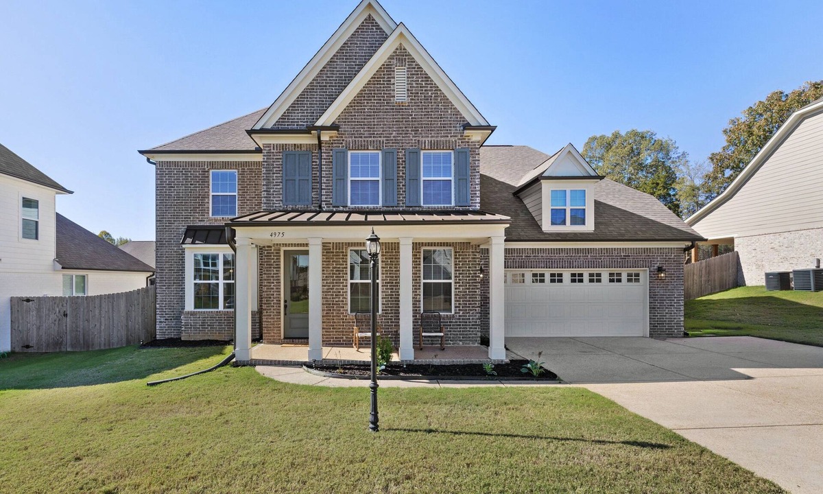 Olive Branch House | 4BR Executive Home Memphis Relocation Ready
