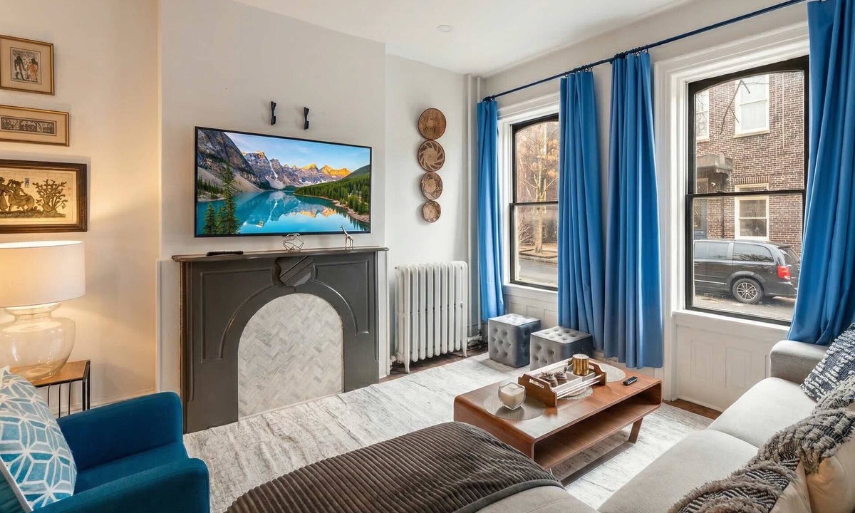 Trenton Condo | 4BR Historic Victorian Townhouse with BBQ & Yard