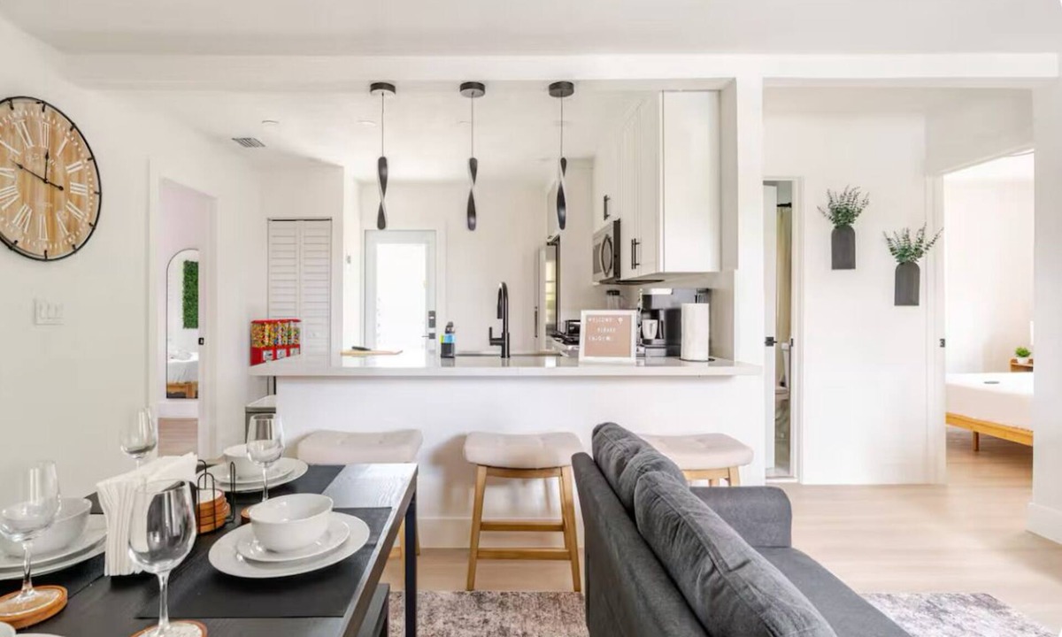 Little Haiti House | 4BR Near Wynwood, Design District, Beach, Brickell Near Little Havana + Parking