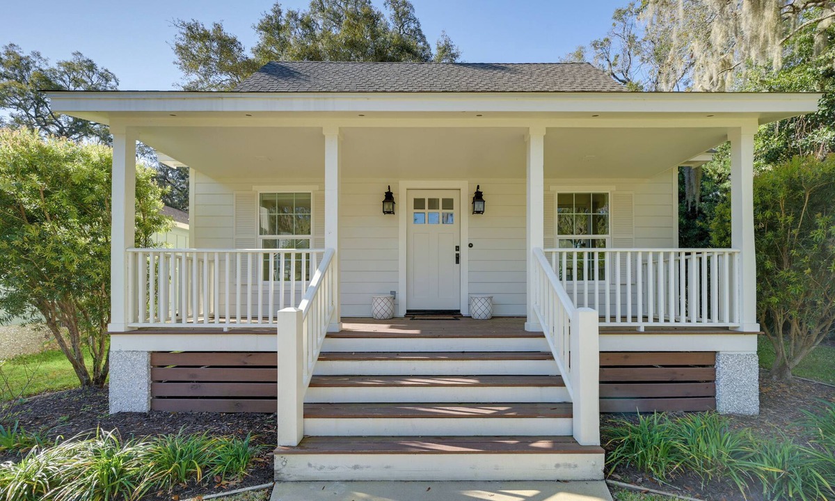 Saint Simons Island House | 5 Mi to Pier Village: Coastal Jade Cottage