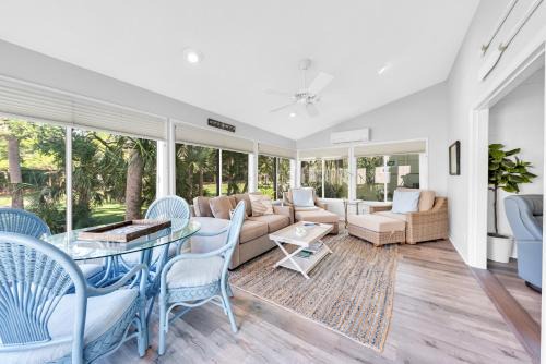 Tarpon Pond House | 507 Tarpon Pond Cottage