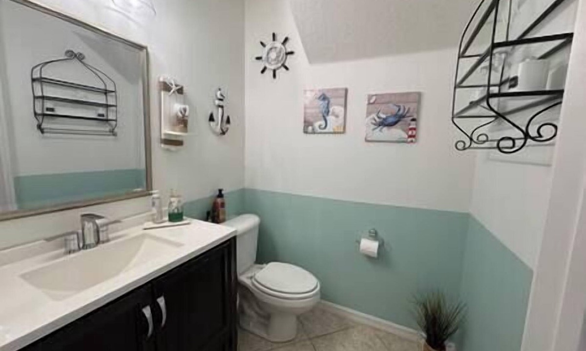 Kissimmee House | 5BR HOME W/PRIVATE POOL& GAME ROOM CLOSE TO MAJOR ATTRACTIONS