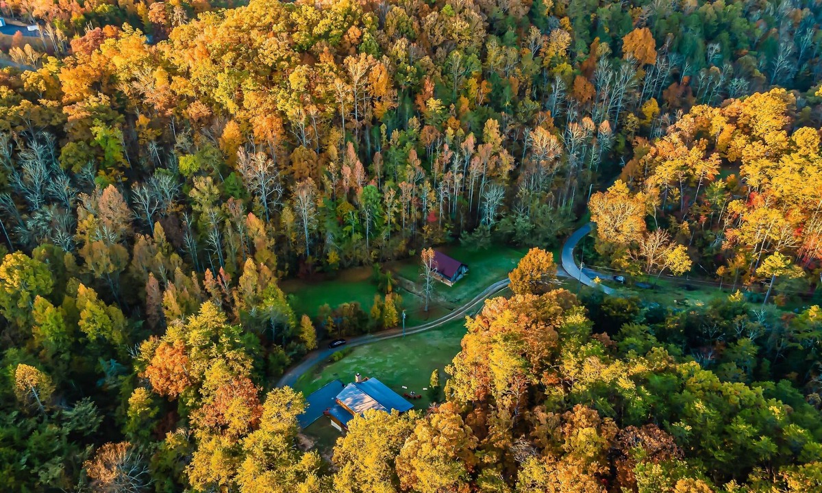Sevierville Cabin | 6 Acre Retreat, 6mi to PF, View, Hot Tub, Decks, Pets, Pool Table, Arcade Games
