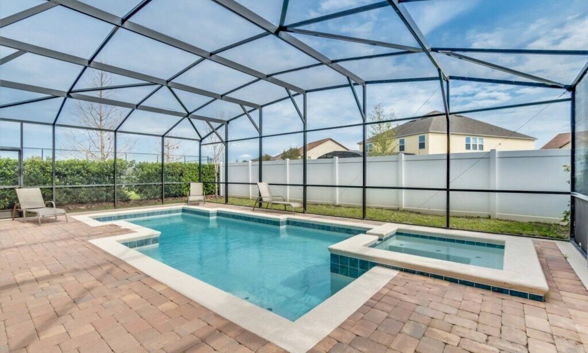 West Haven Villa | 6 bedroom 5 bathroom with Spa and Games Room Brand New Modern Furnishings