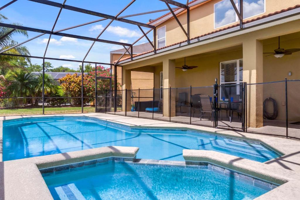 Veranda Palms Villa | 6 bedrooms pool home Gated resort Veranda Palms