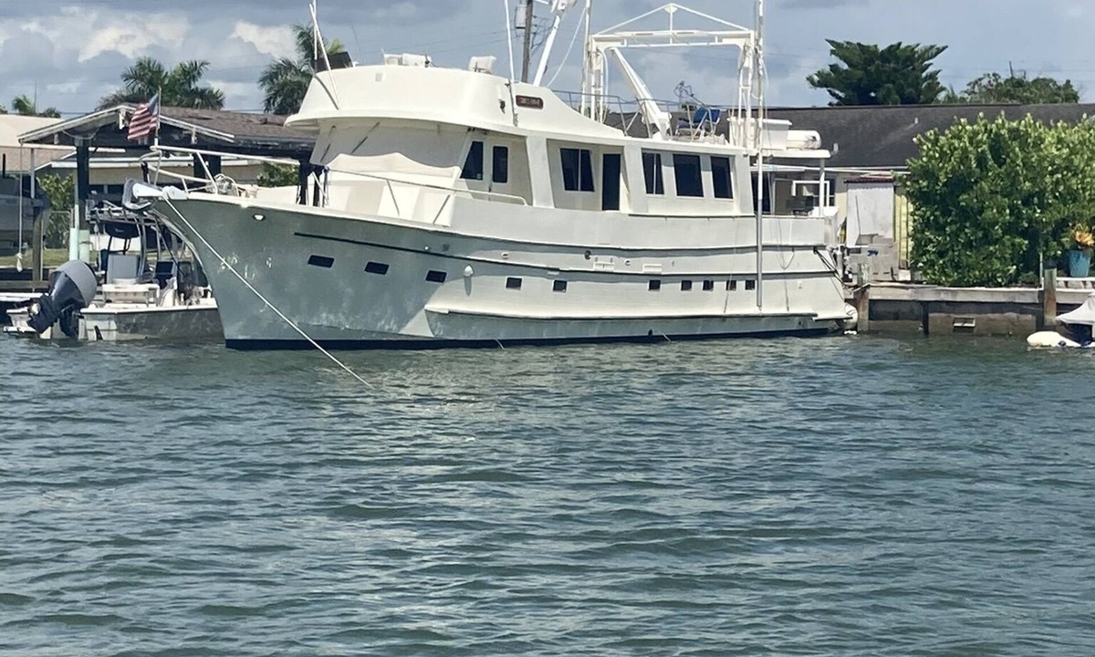 Isles of Capri Boat Rental | 60 Ft Troller “Swiss Lady”