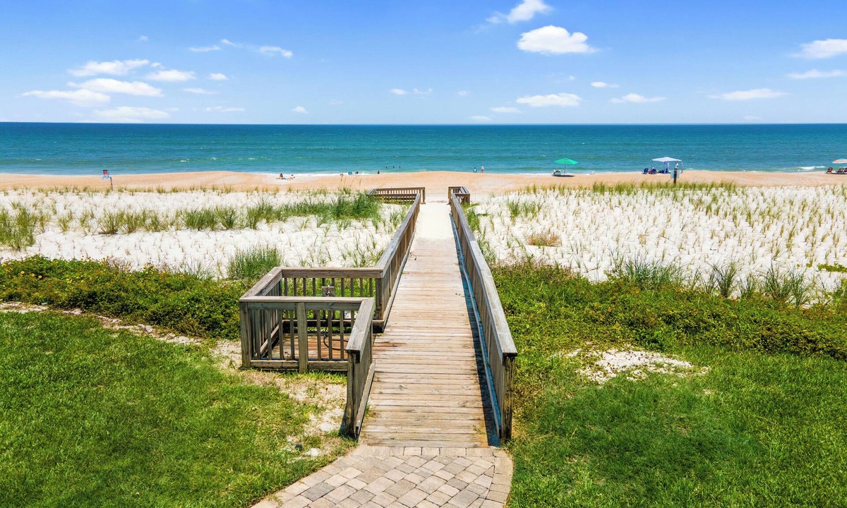 Sawgrass Condo | 620 Oceanfront Surf Villa: Serene Sawgrass Beach Haven with Stunning Ocean Views