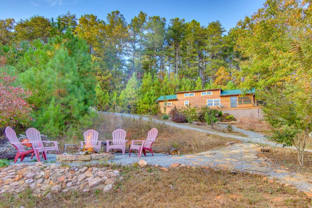 Mill Spring House | 7 Mi to Lake Lure: Mill Spring Cabin w/Hot Tub