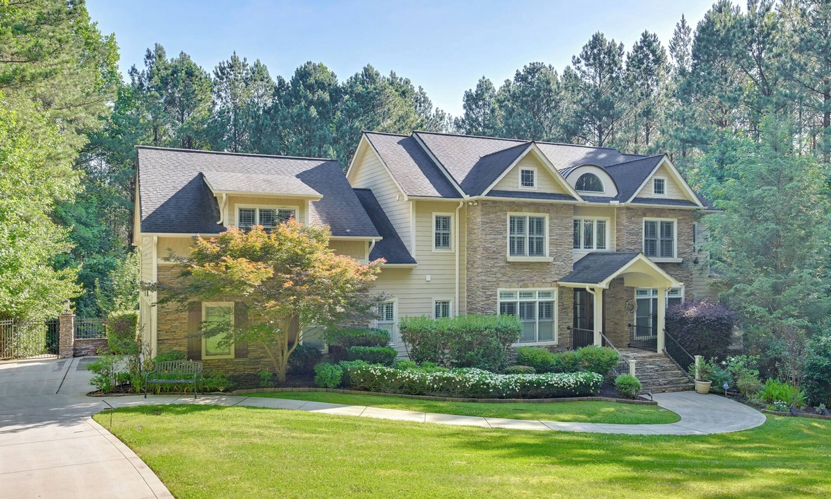 Denver Apartment | 7 Mi to Lake Norman Access! Luxe Gem w/Game Room