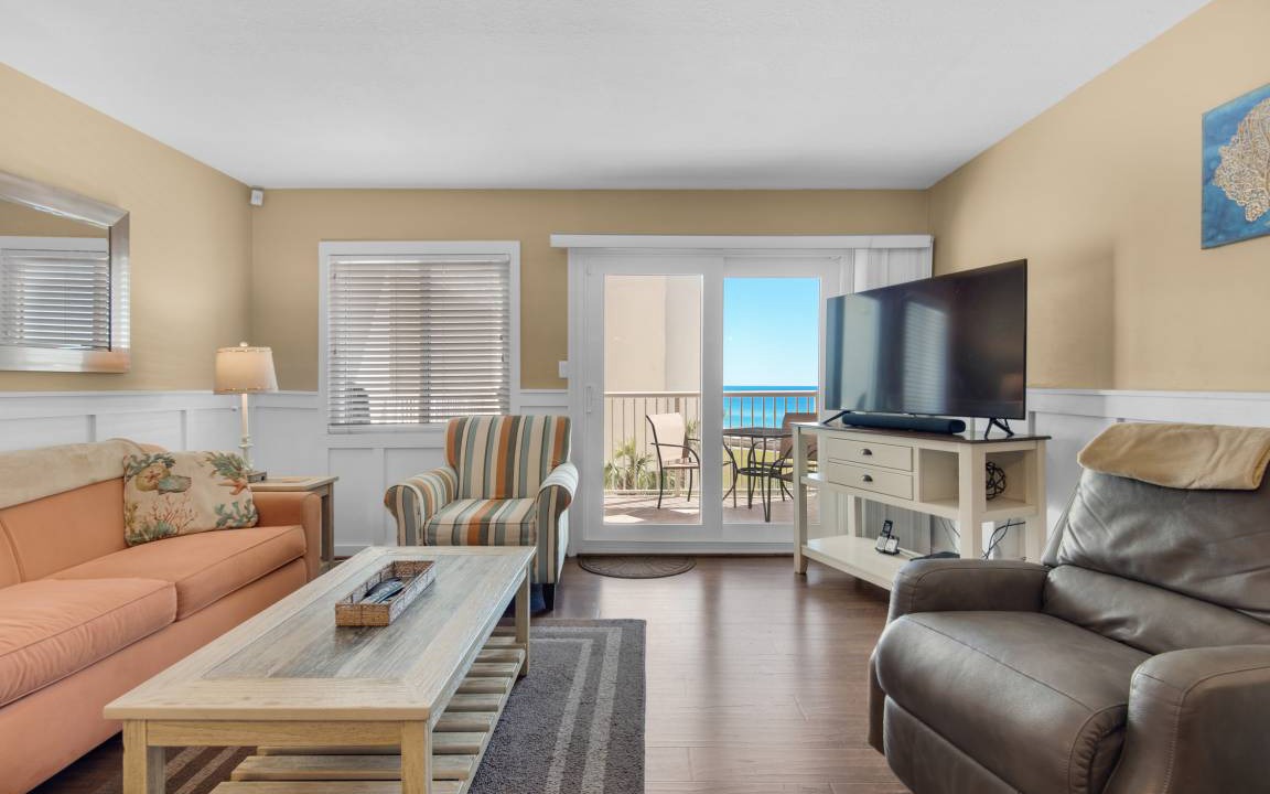 Holiday Isle Condo | 70 m² Condo ∙ 1 bedroom ∙ 4 guests