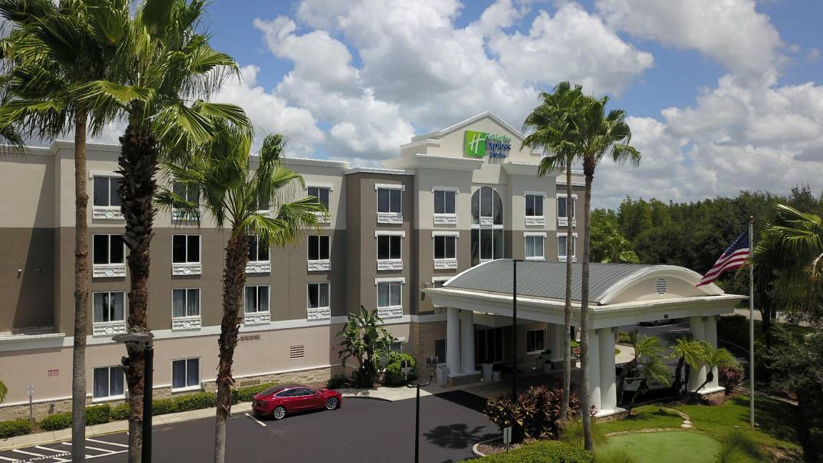 New Tampa Hotel | 72 m² Hotel ∙ 2 bedrooms ∙ 127 guests