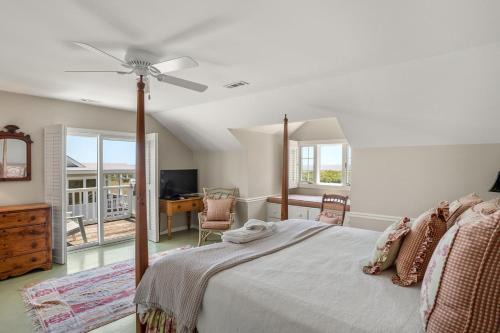 Saint Helena Island House | 769 Marlin Dr