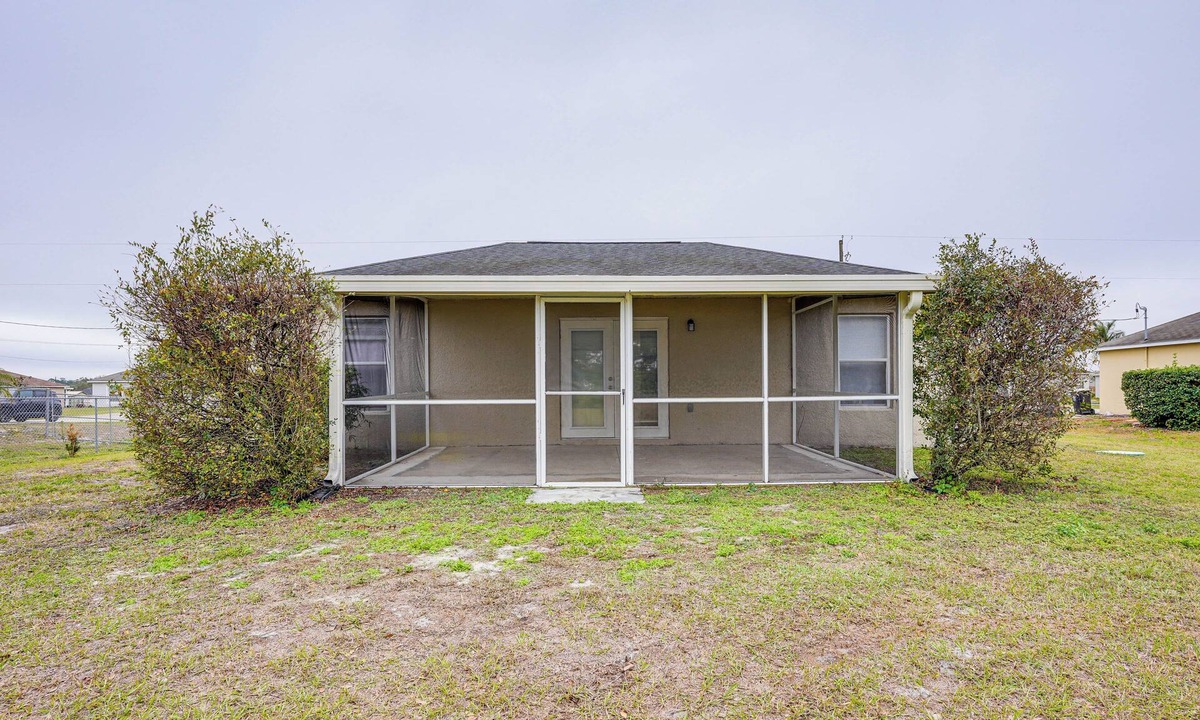 Lakeland - Winter Haven House | 8 Mi to Legoland: Winter Haven Home w/Lanai!
