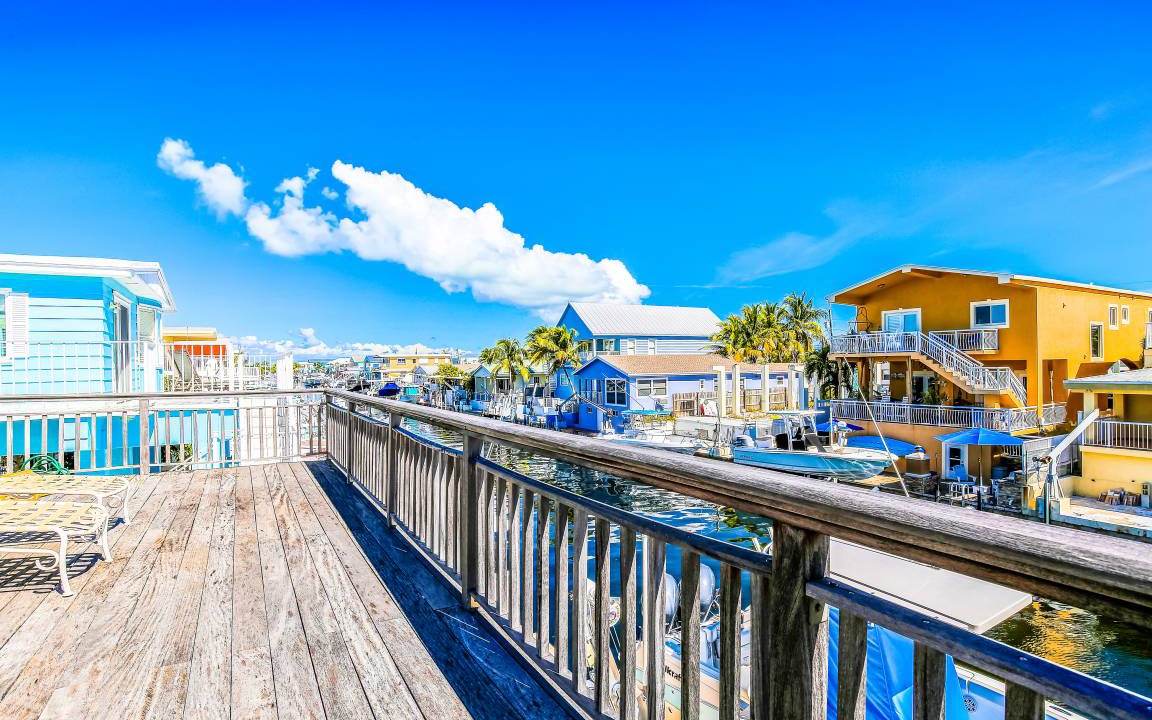 Blue Waters House | 80 m² House ∙ 2 bedrooms ∙ 6 guests
