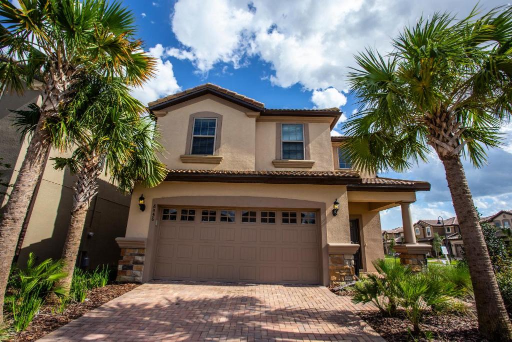 Four Corners Villa | 8956 Rhodes Street