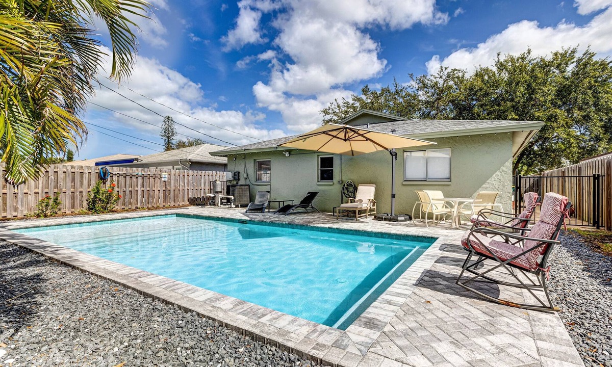 Naples Park House | 9/26-10/3 avail. Jan 2026 open (ask for quote)