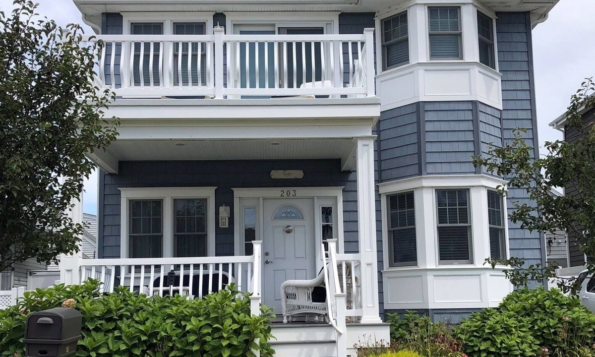 Margate City House | 9-year old house in Margate NJ - perfect for large families