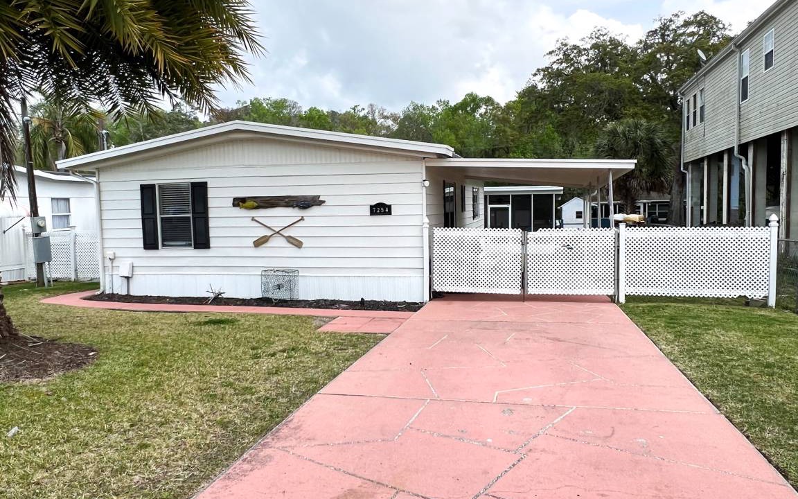 Weeki Wachee Gardens House | 93 m² House ∙ 2 bedrooms ∙ 6 guests