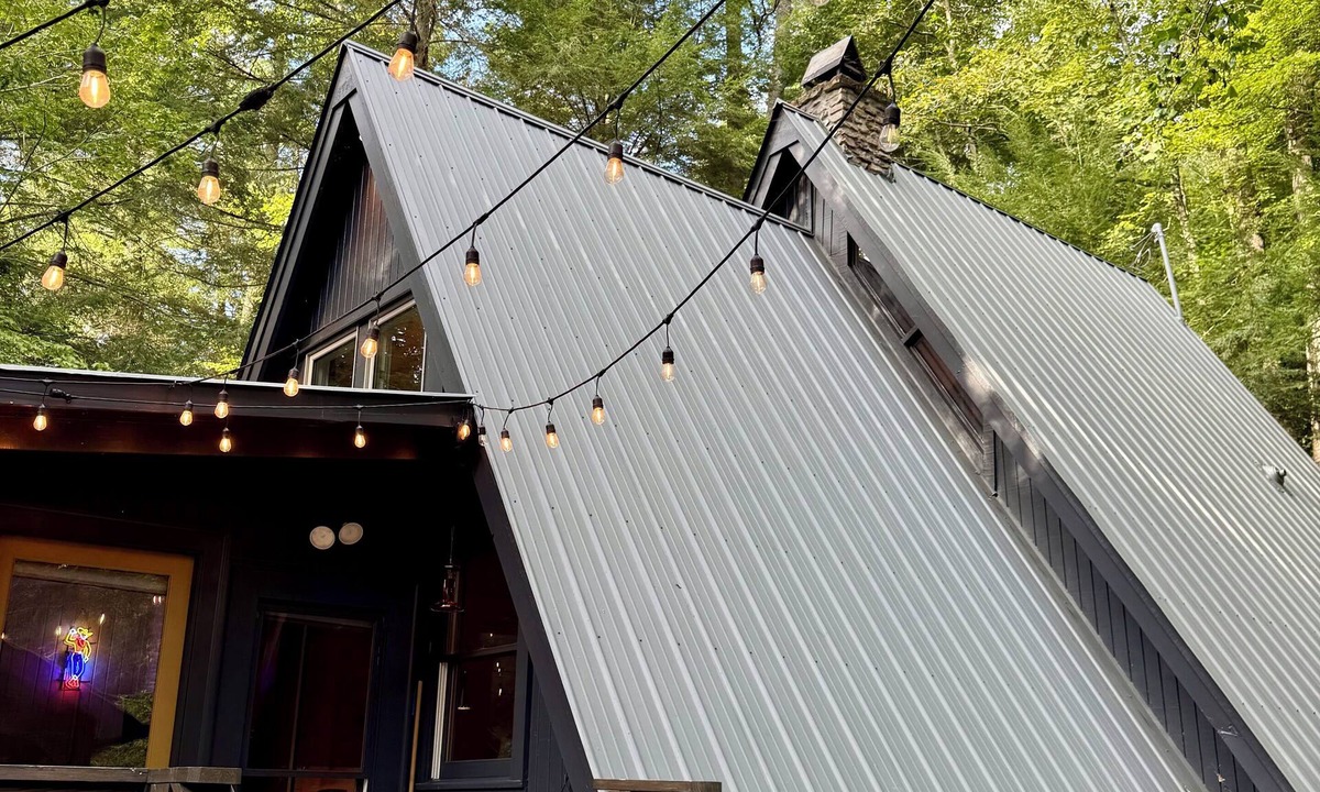Ellijay Cabin | A Frame - Riverfront Views - Deck - Patio - Fly Fishing - Stone Fireplace