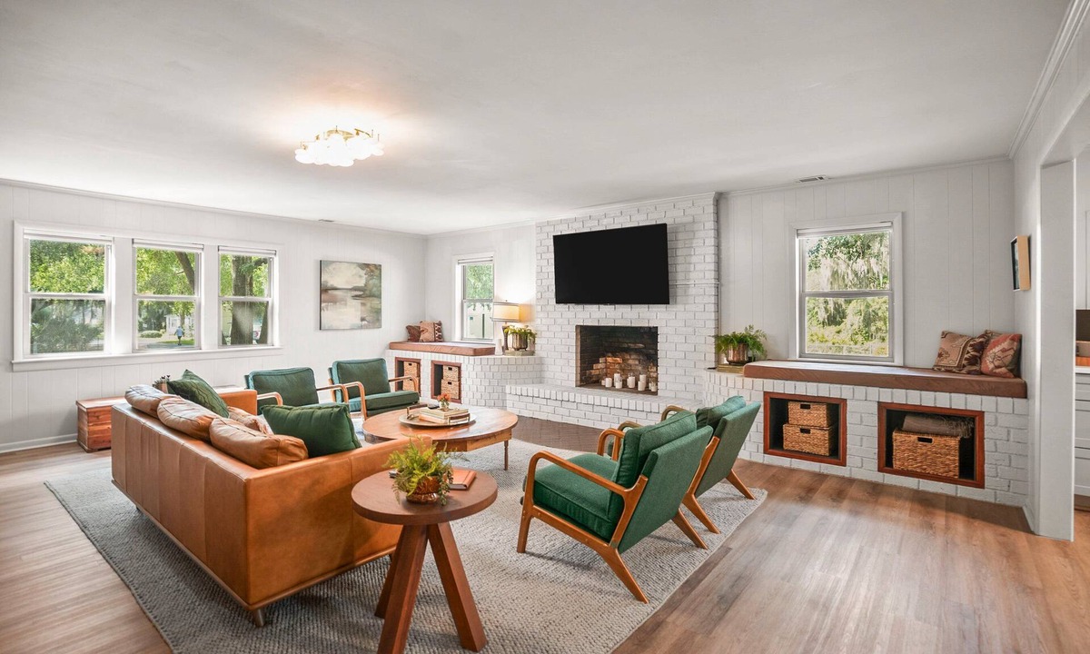 Beaufort House | A Peaceful, Lowcountry Artist's Retreat