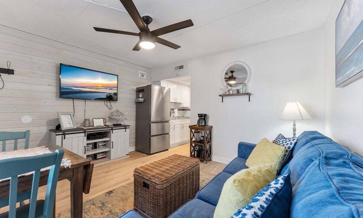 North Wildwood Condo | A Shore Thing: Modern 1 Bedroom Condo