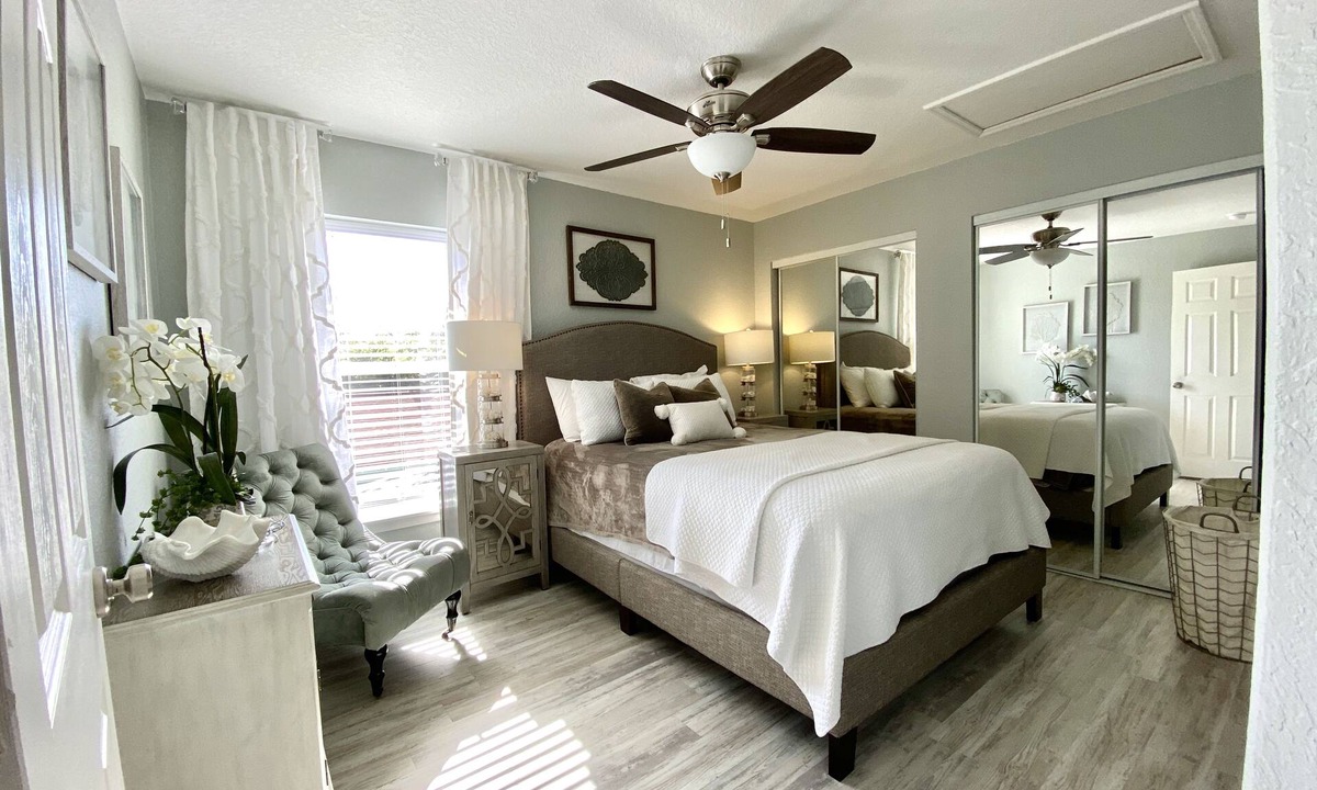 Safety Harbor Apartment | Acorn Terrace at the Harbor Inn on Main, Safety Harbor, FL