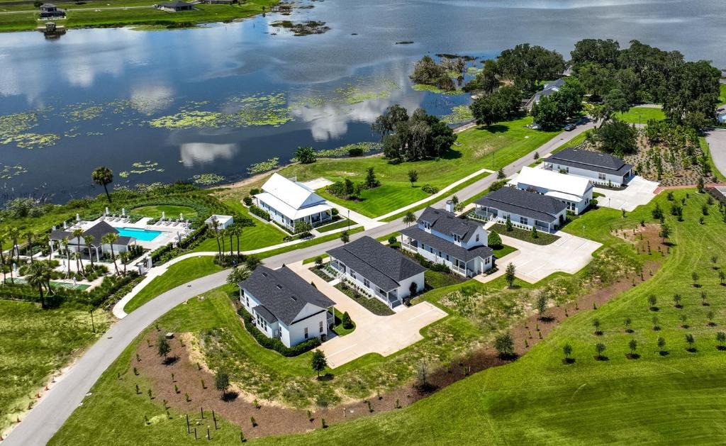 Lake Alfred House | Adams Estate