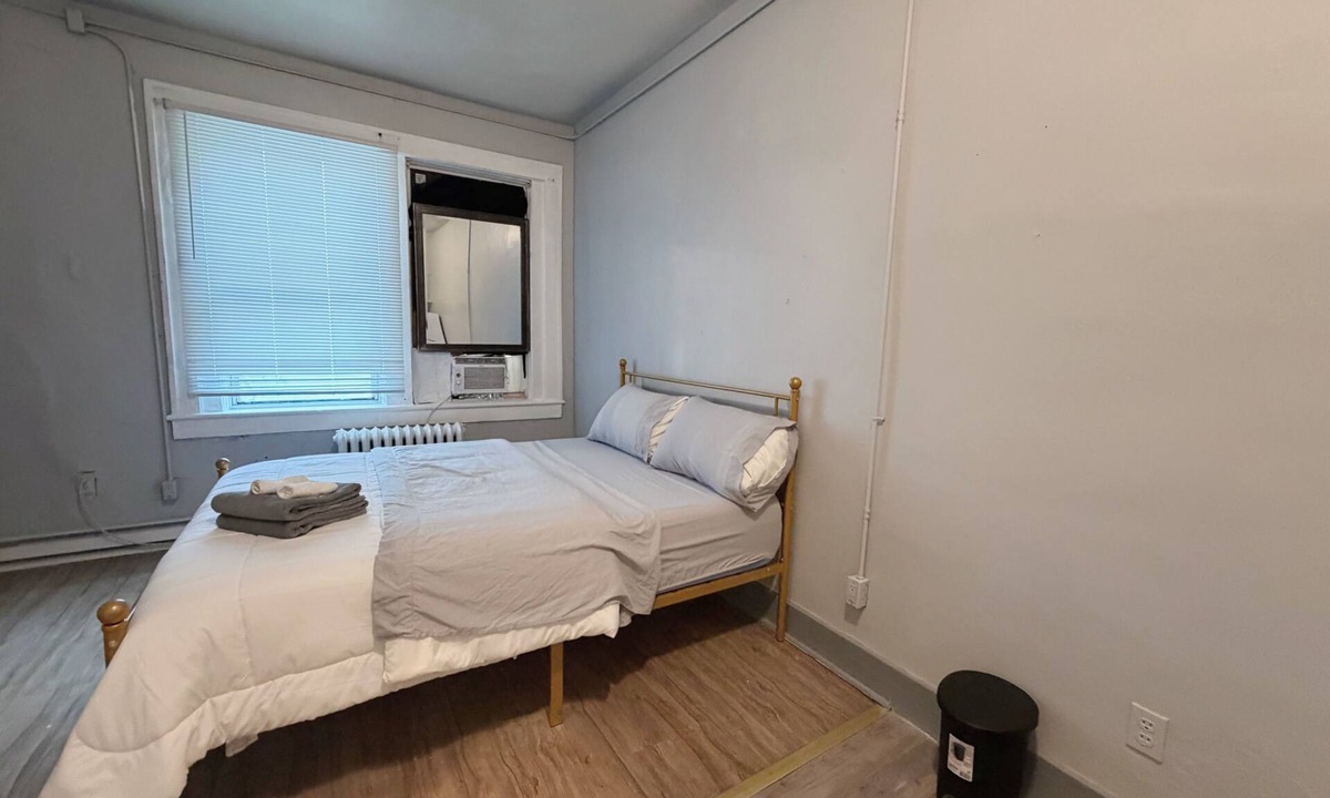 Eden Apartment | Adorable 1-bedroom studio apartment with AC in beautiful Eden
