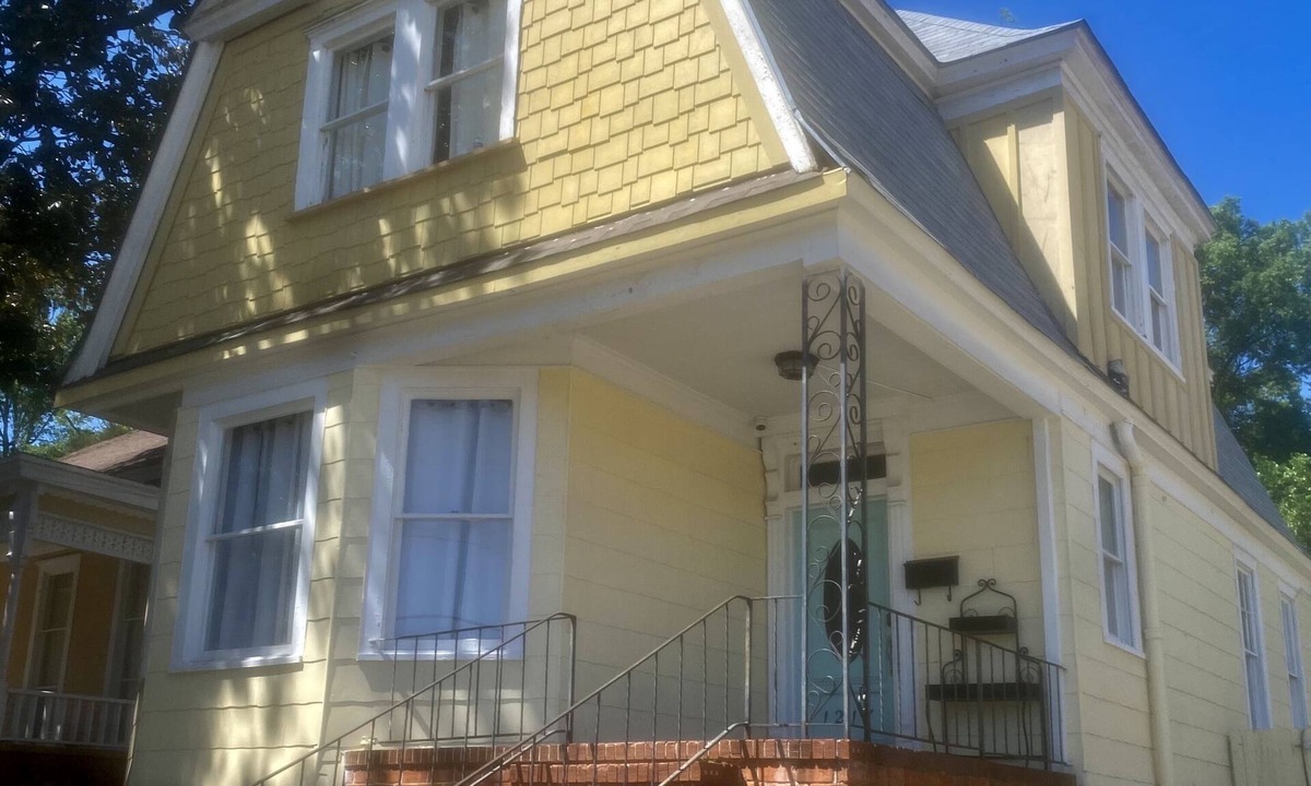 Columbus House | Adorable 1899 historic “The Butter Bean Lady” storybook home
