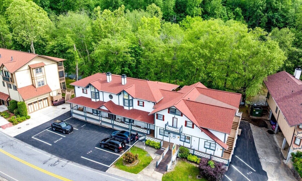 Helen Condo | Alpine River Suite #502| 1 BR| Helen| on River