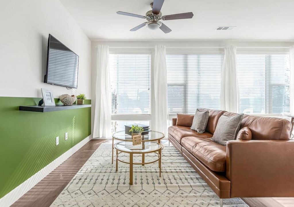 Oakland Apartment | ★☆ Amazing Downtown Apt + Clean ＆Spacious ☆★