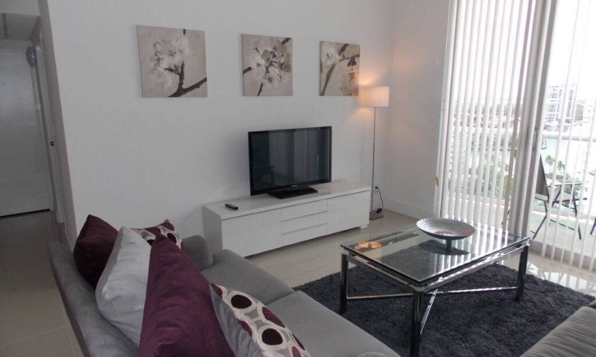 Hollywood South Central Beach Condo | Amazing Penthouse with Direct Access to Beach at The Tides Complex