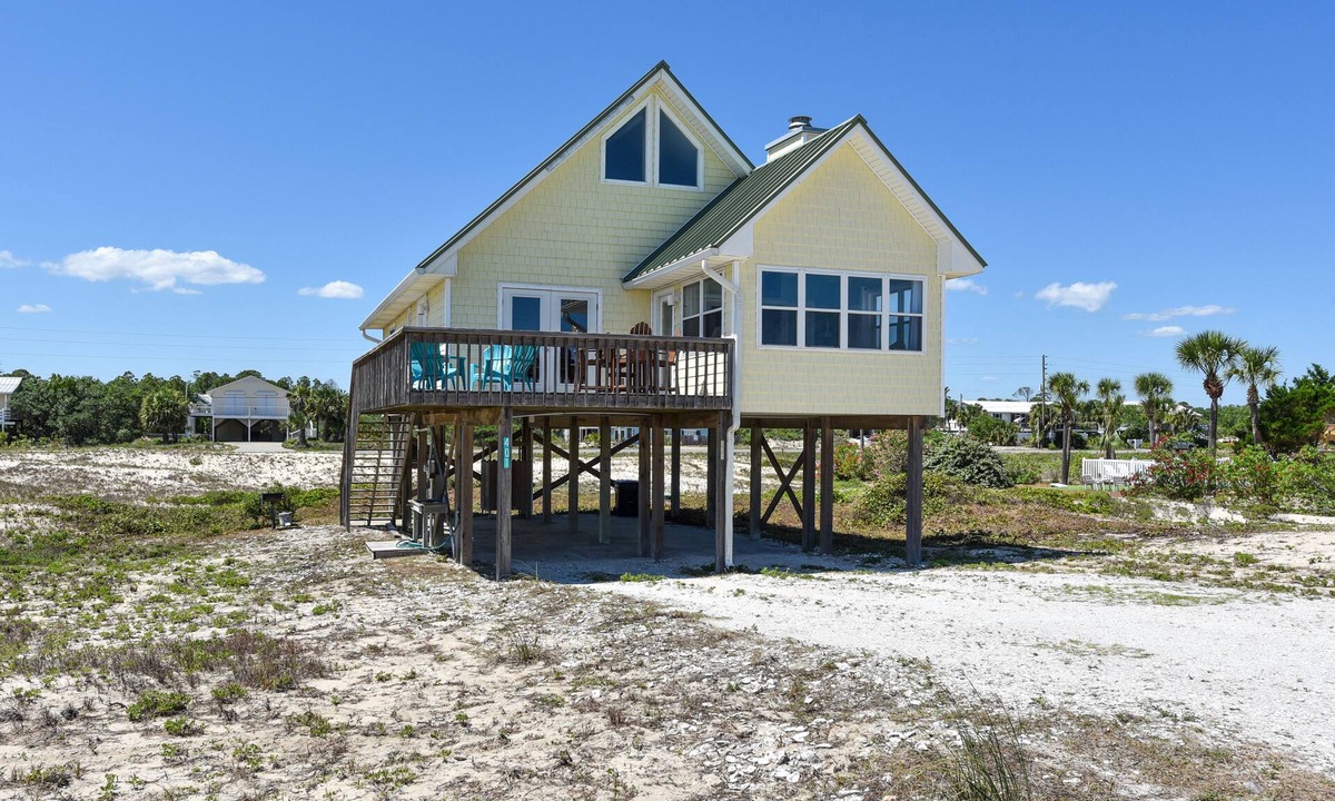 St. George Island House | AMAZING VIEW! Fun, Pets Welcome, Steps from Beach