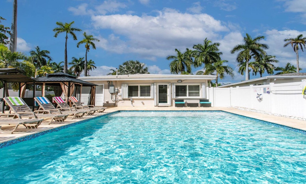 South Lake Villa | Amazing Villa Heated Pool near Hollywood Beach