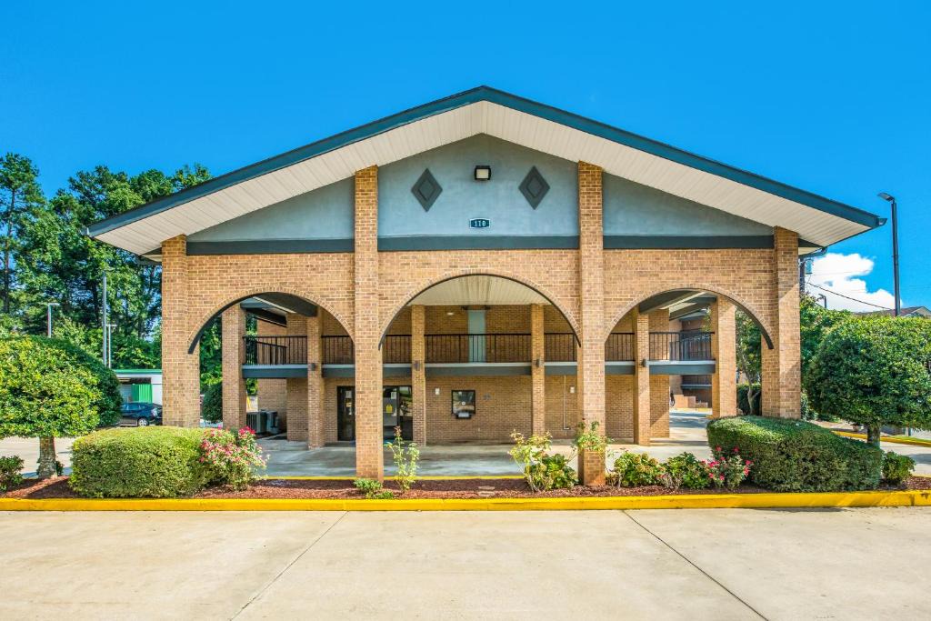 Stockbridge Hotel | Americas Best Value Inn Stockbridge