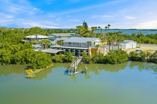Cedar Key House | Anchor Hole In Cedar Key