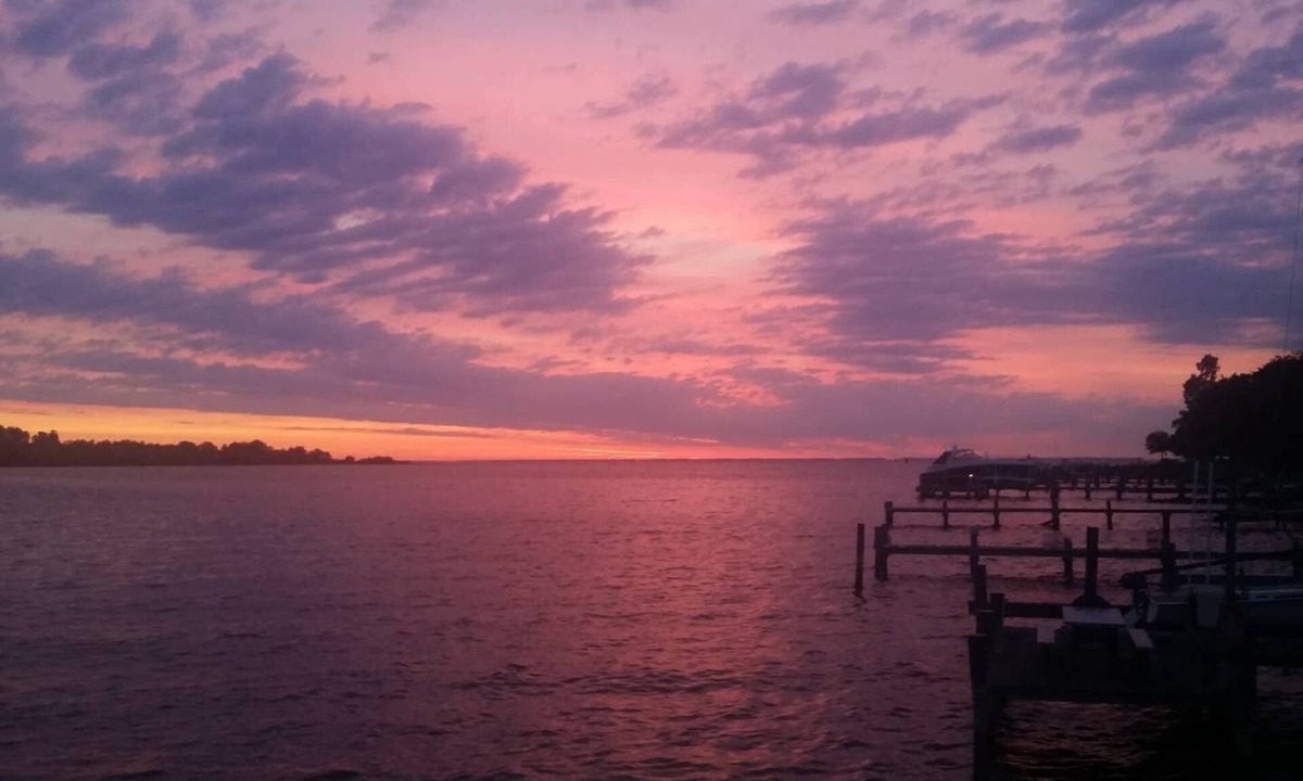 Cape Saint Claire House | Annapolis Waterfront home with incredible views: Commission Wk ‘26 & Boat shows