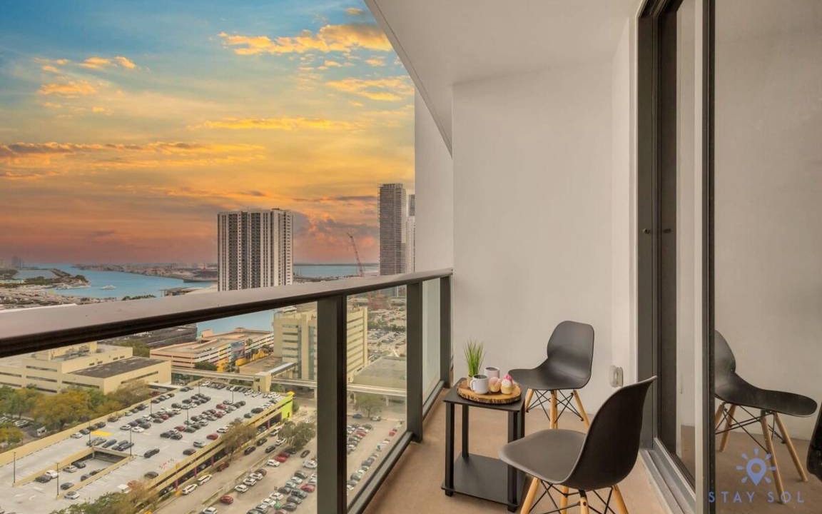 Town Square Apartment | Apartment ∙ 1 bedroom ∙ 4 guests