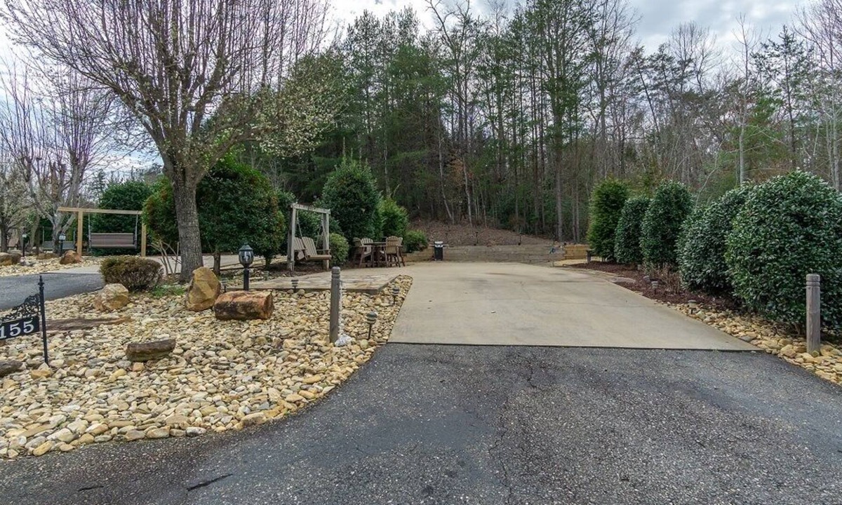 Lake Lure House | Apple Valley Farm 155 Water View
