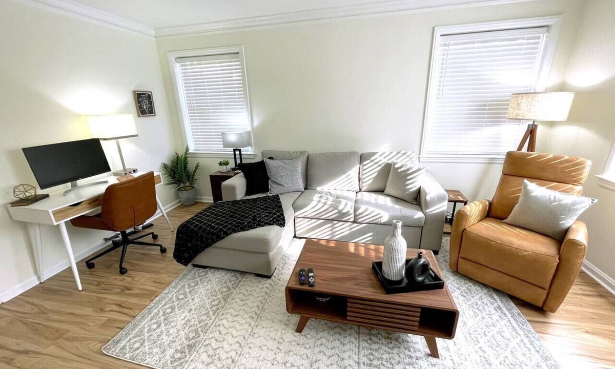 Midtown Apartment | Ardsley Upscale Living Unit #1
