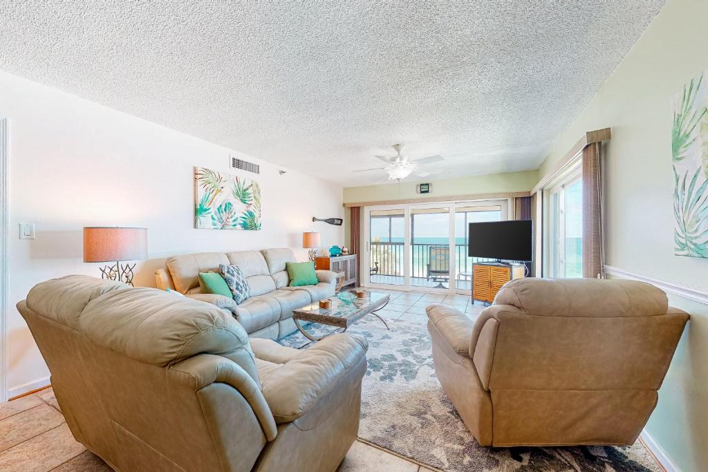 Madeira Beach Hotel | Arie Dam 204