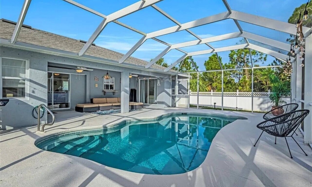 North Port House | Arley Palms Getaway - Heated Pool - Fenced Yard - Near Beaches – Pet Friendly