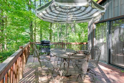 Sky Valley House | Artist's Retreat at Sky Valley w/Balcony & Deck