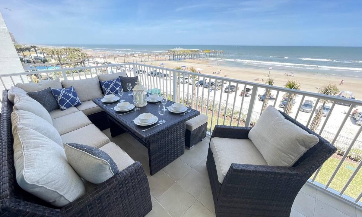 Ocean View Halifax Estates Condo | Aruba 302 - 4 BR Direct Oceanfront Condo - Large Balcony