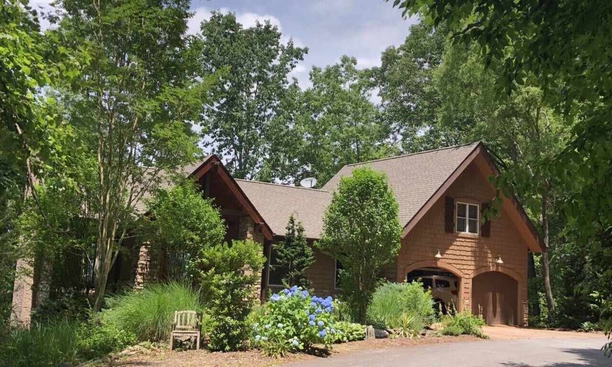 Fletcher House | Asheville Area Mountain Home