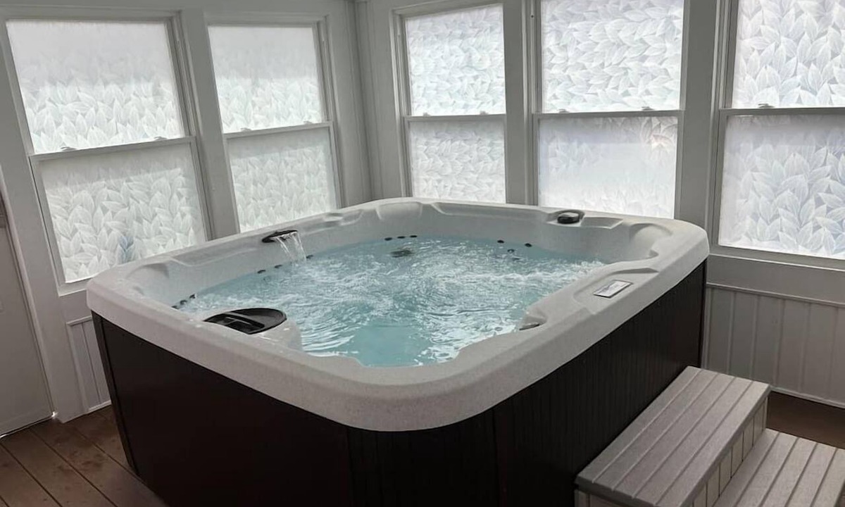 Oakley Apartment | Asheville Hideaway: Hot Tub & Trail Access