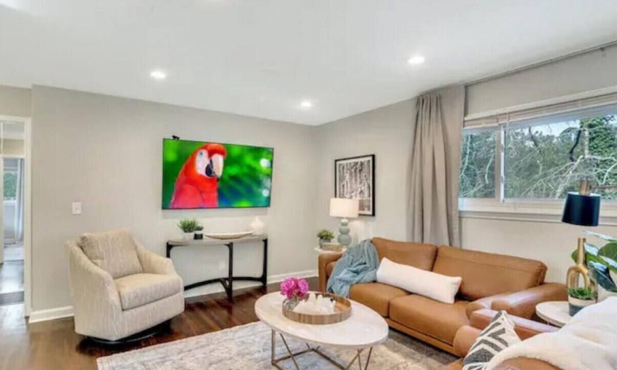 Smyrna House | ATH - Sleeps 6 - 3 Beds - Pet friendly - Harwinor