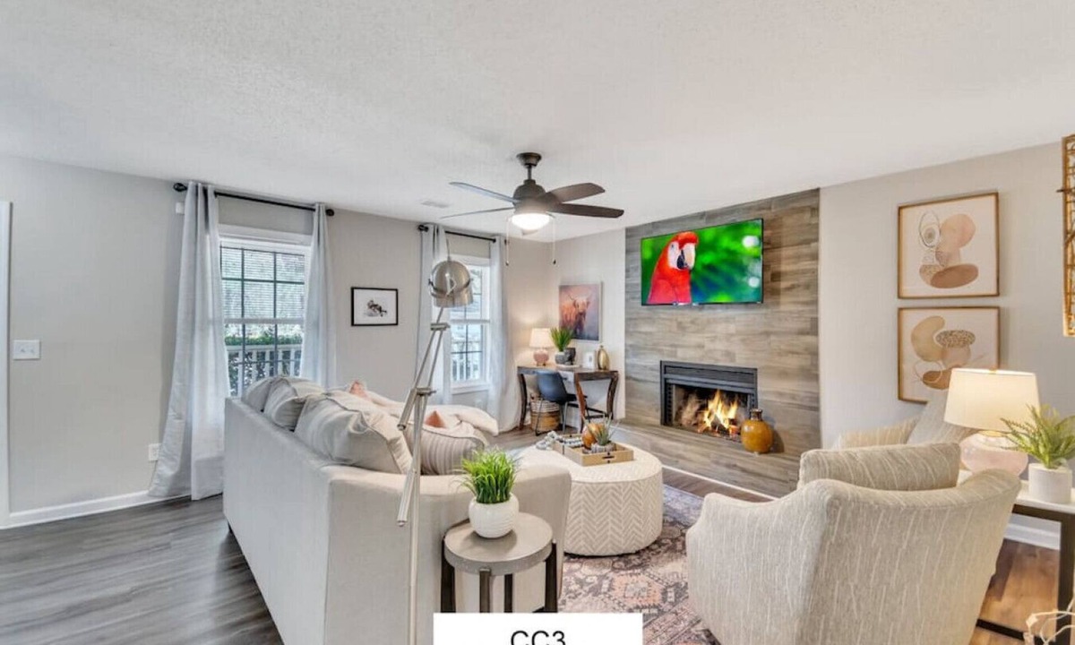 Smyrna Villa | ATH - Smyrna - Sleeps 4 - 2 Beds - Pet friendly - CC3