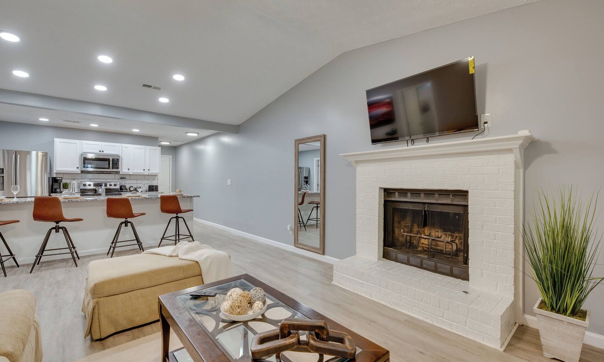 Church Street House | Atlanta Rental w/Private Yard Near Airport!